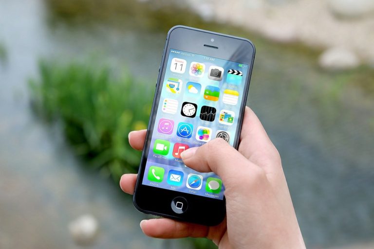 Top Tech Trends That Will Transform The Iphone App Development Landscape For 2024